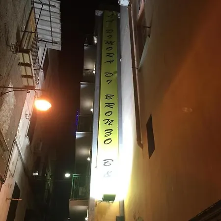 La Dimora Di Bronzo 3* Неаполь